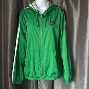 Men’s Nike Front Zip Jacket Size L
